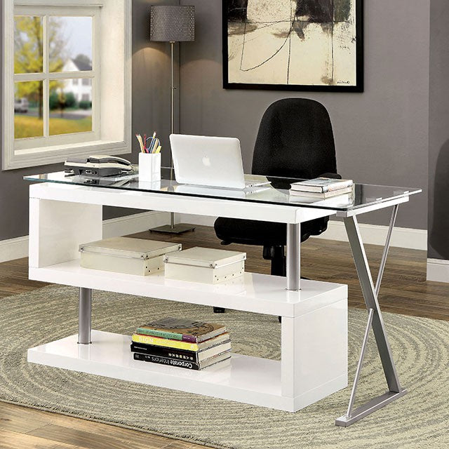 Bronwen-Desk