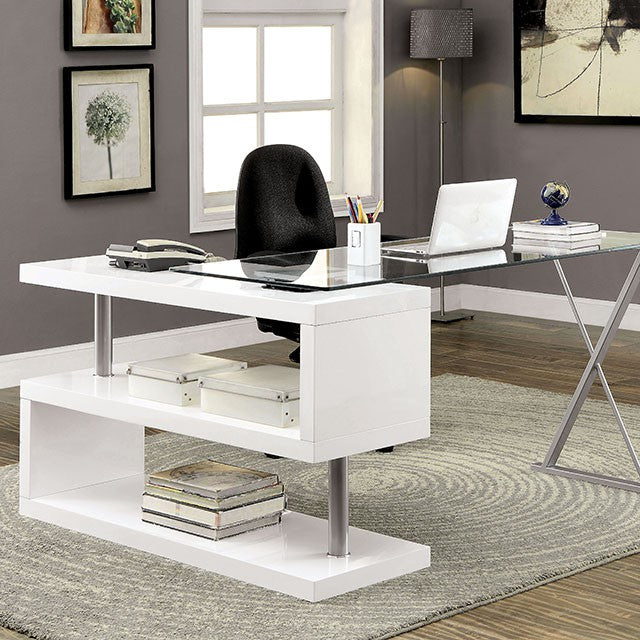 Bronwen-Desk