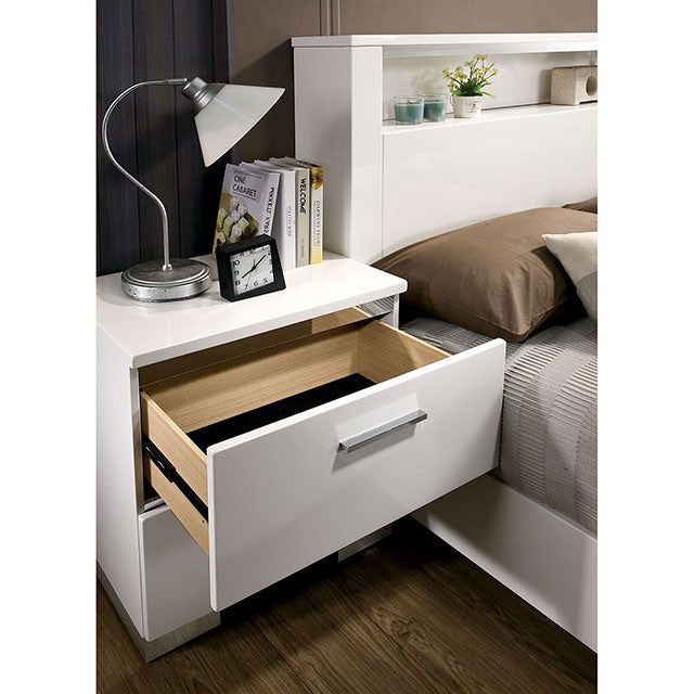 Carlie-Night Stand w/ 3 Drawers