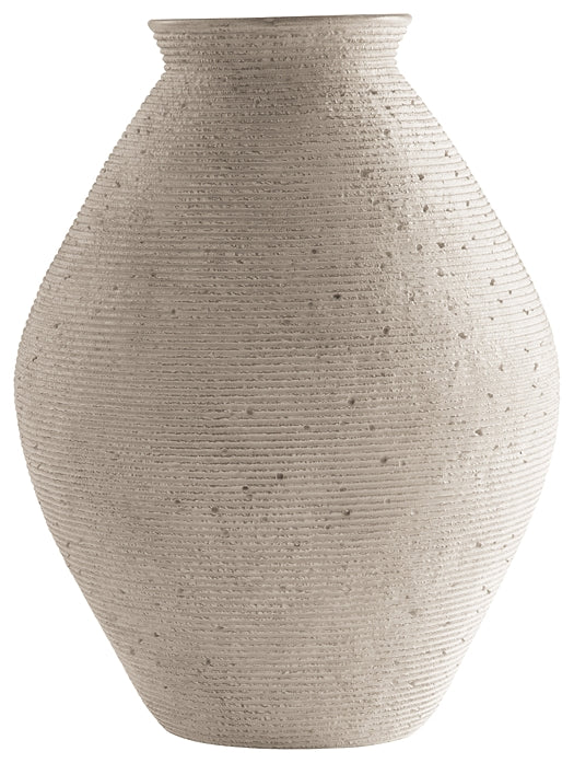 Hannela Vase